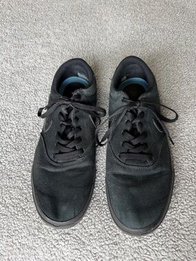 Nike SB Charge Canvas